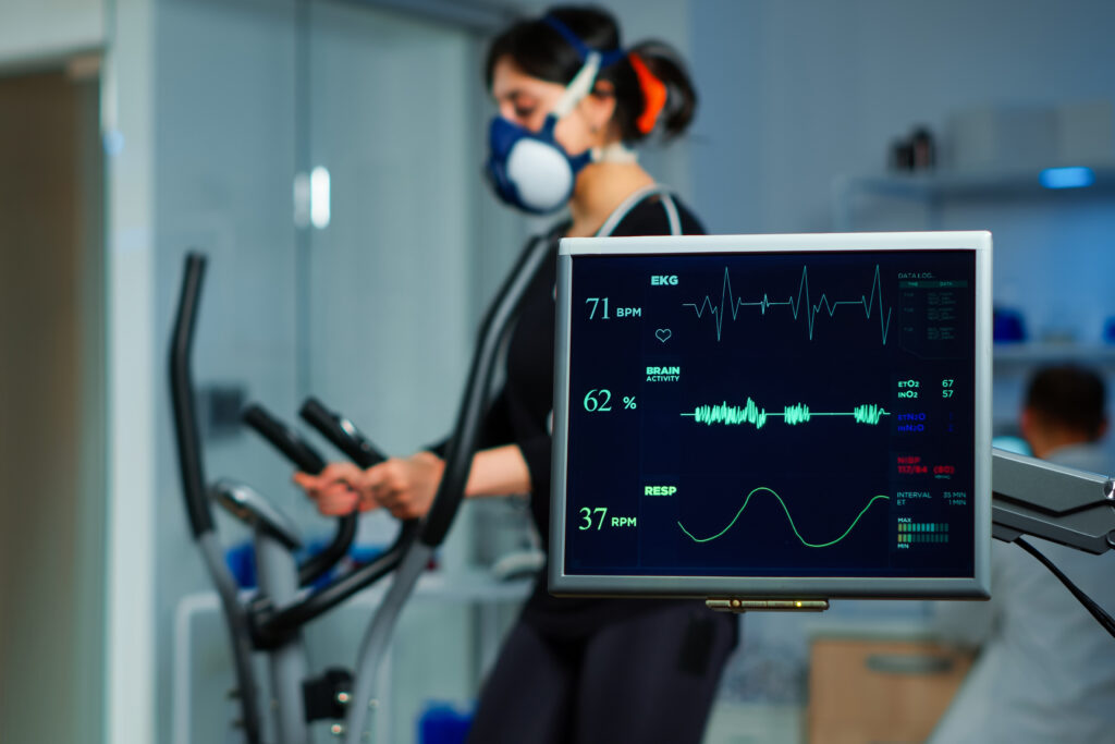 Les sciences de la vie désignent l’ensemble des disciplines qui étudient les êtres vivants, comme les animaux, les plantes, les micro-organismes et, bien sûr, les êtres humains.